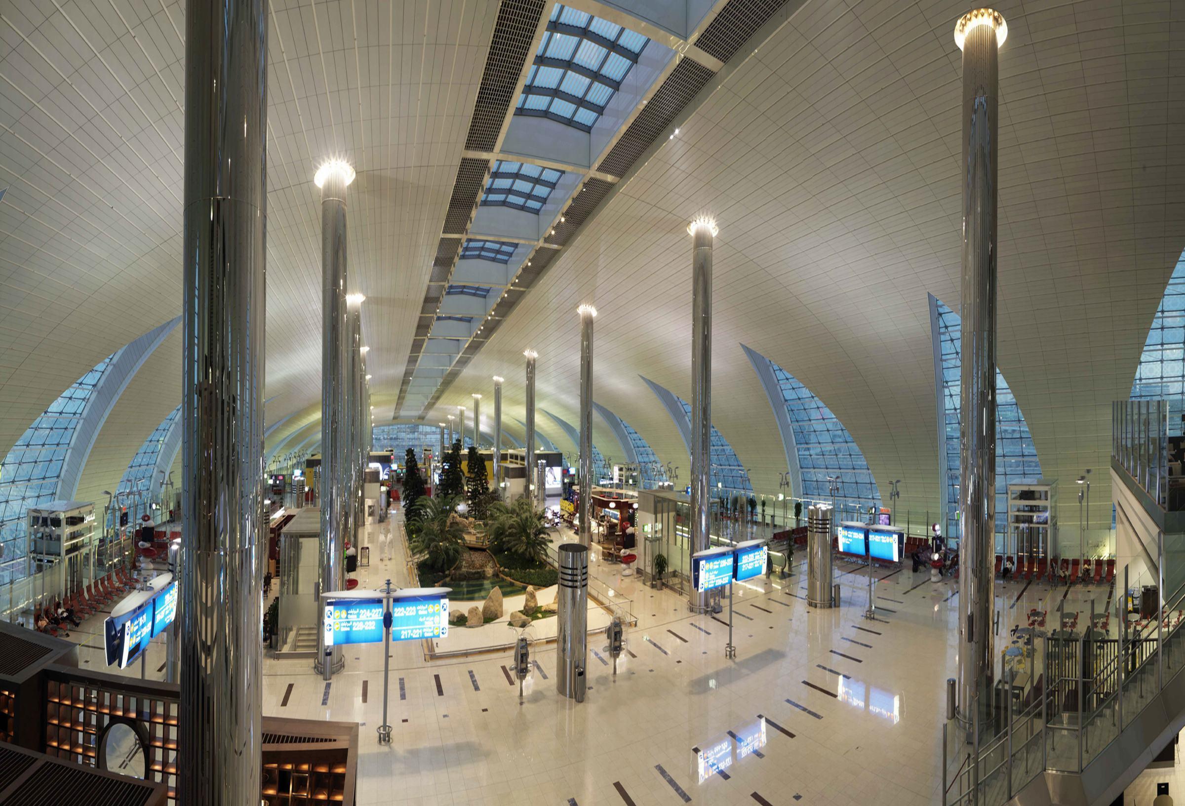 Dubai International Terminal Hotel Exterior foto Interior of the airport
